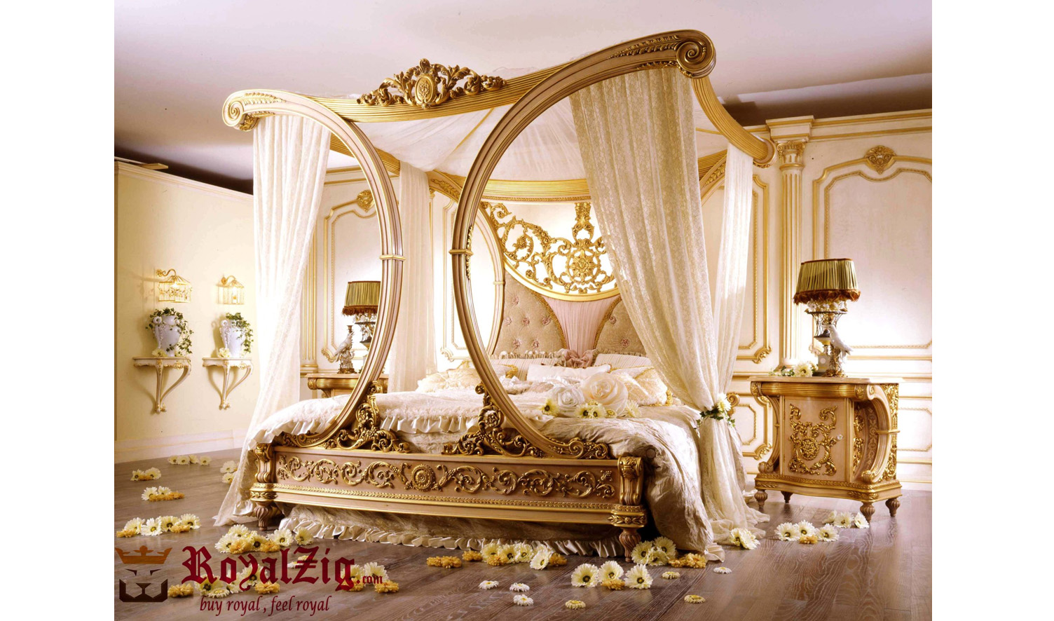 Classic Canopy Bed - Four Poster Bed in Teak Wood Carving - Carved In India - Brand Royalzig Luxury Furniture 
