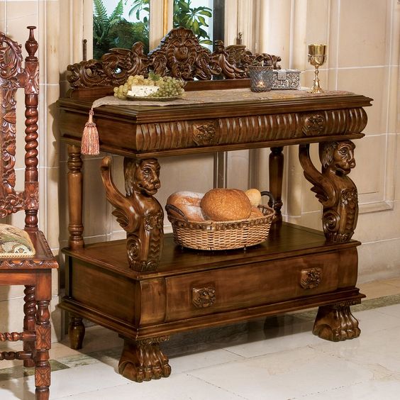 Luxury-Antique-Entery-table-hand-carved-Lion-design-by-Royalzig-Luxury-Furniture