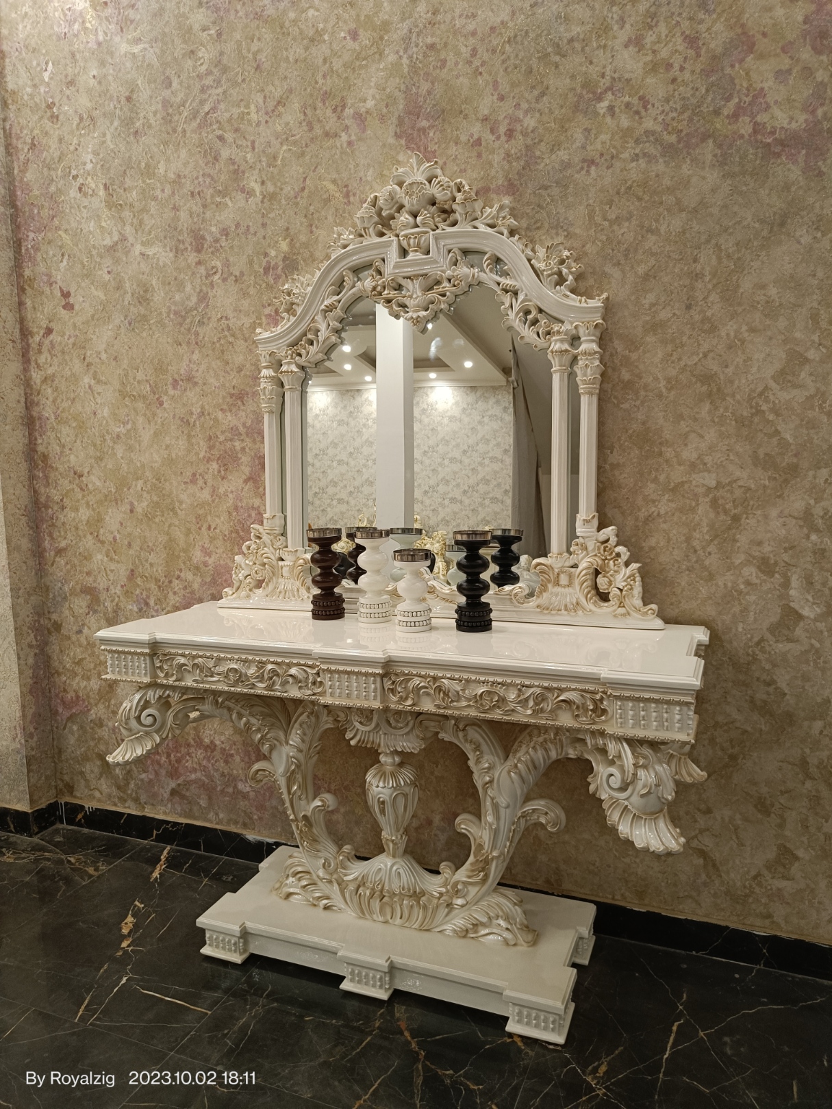 Italian Classic Console Table & Mirror Frame Handcrafted by Royalzig Luxury Furniture