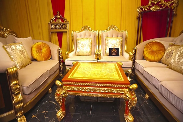 European Style Hand Carved Luxury Sofa Set - Royalzig