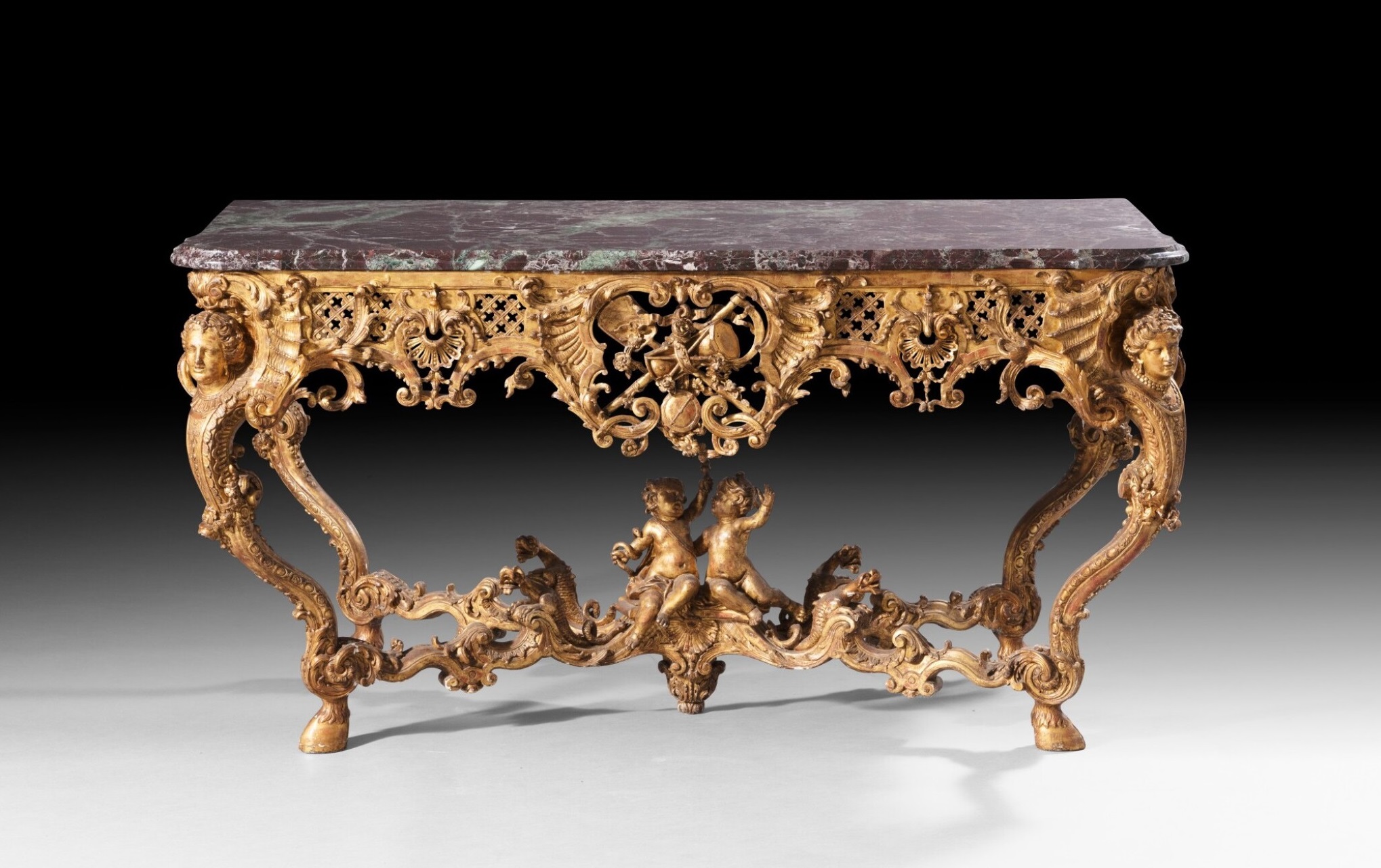 luxury carving table