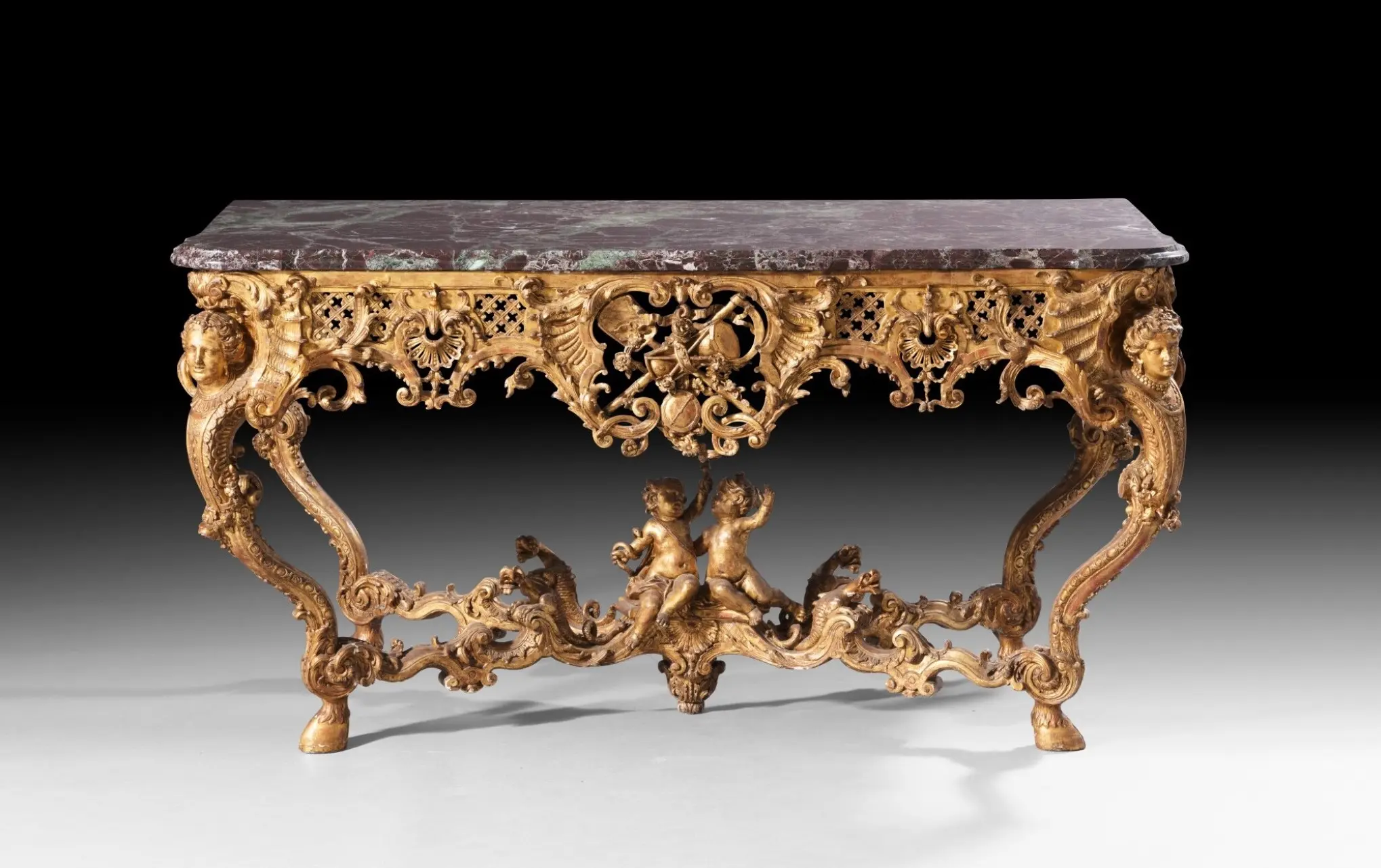 luxury carving table