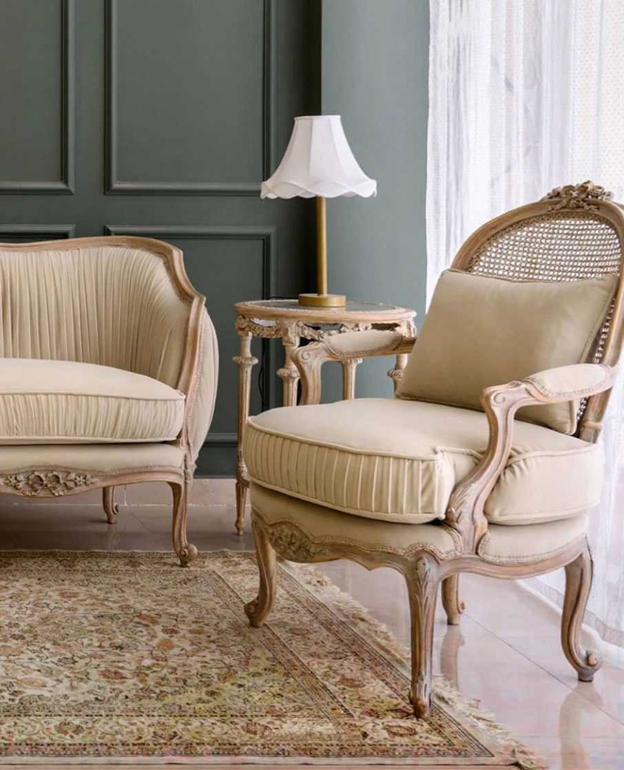 Antique Cream Sofa Set – Classic Neoclassical Design