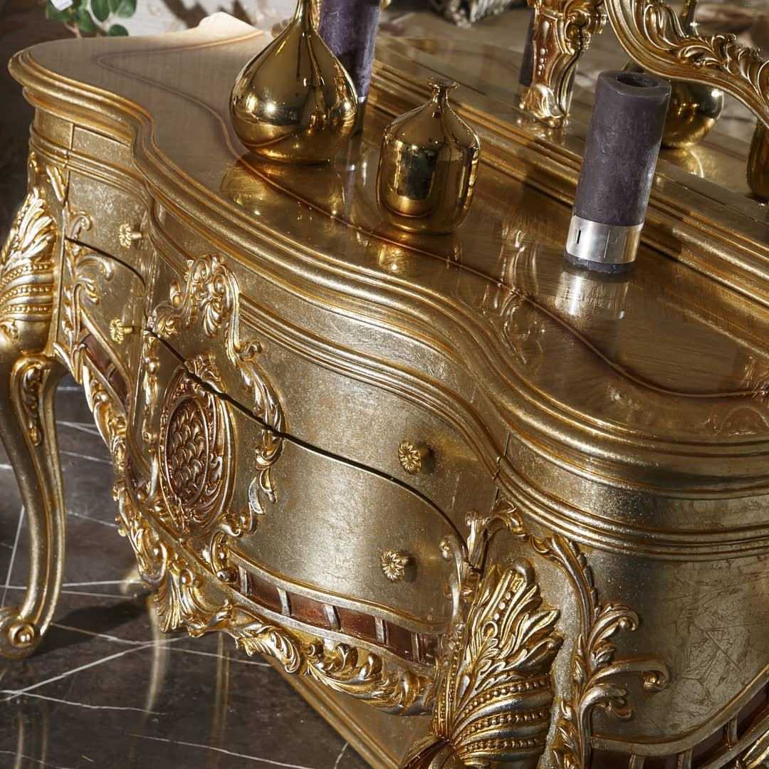 Champagne Gold Royal Italian Bedroom Set – Luxurious Baroque Furniture with European Craftsmanship