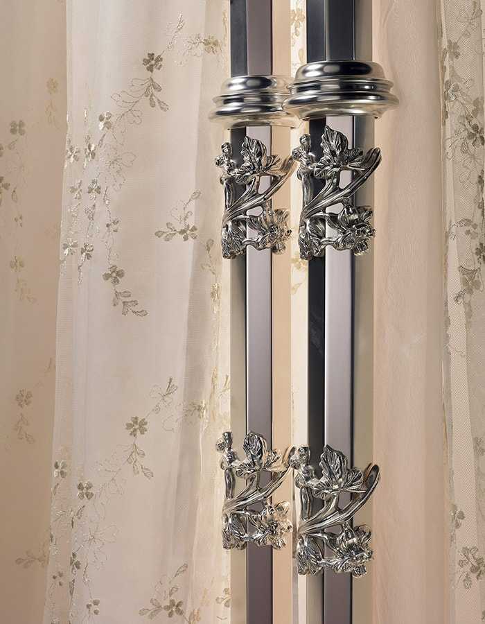 Grand Royal Heavy-Carved Bedroom Ensemble Featuring Ornamental Four-Poster Deep Baroque Embossing And  Luxurious Silver Leaf Accents