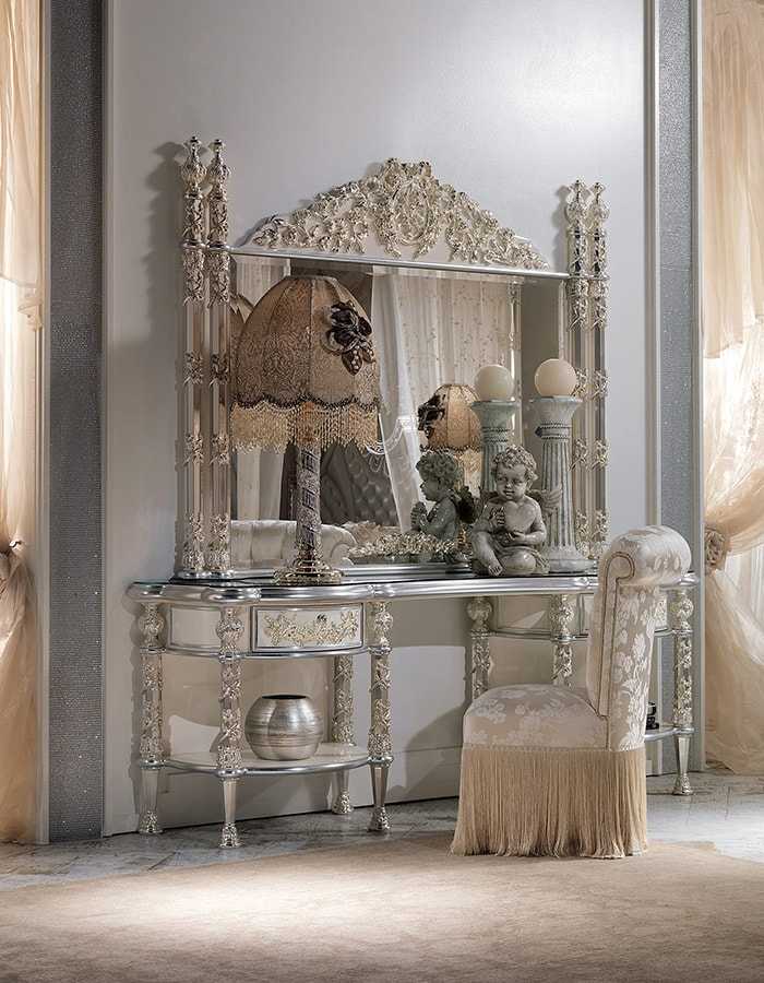 Grand Royal Heavy-Carved Bedroom Ensemble Featuring Ornamental Four-Poster Deep Baroque Embossing And  Luxurious Silver Leaf Accents