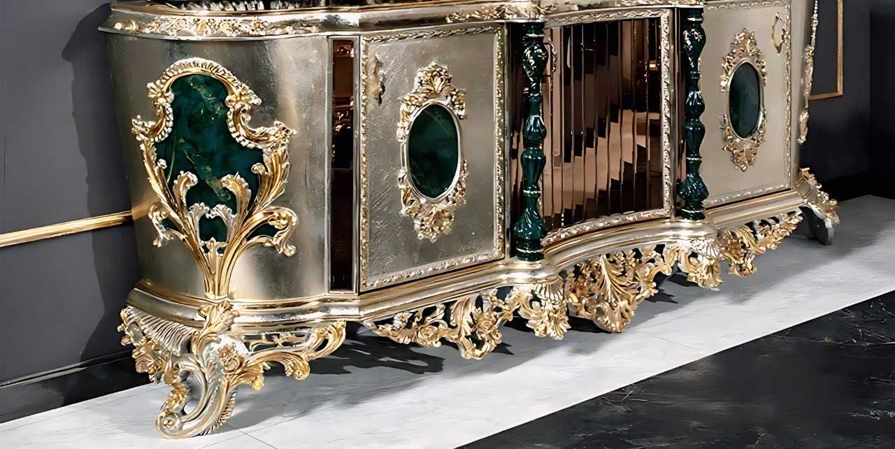 High-End Decorative Console with Luxurious Mirror, Featuring Artistic Carved Gold Details and Emerald Tones – Refined European Craftsmanship