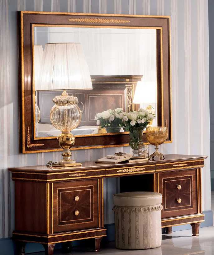 Luxurious Neoclassical Bedroom with Classic Wood Furniture & Gold Detailing