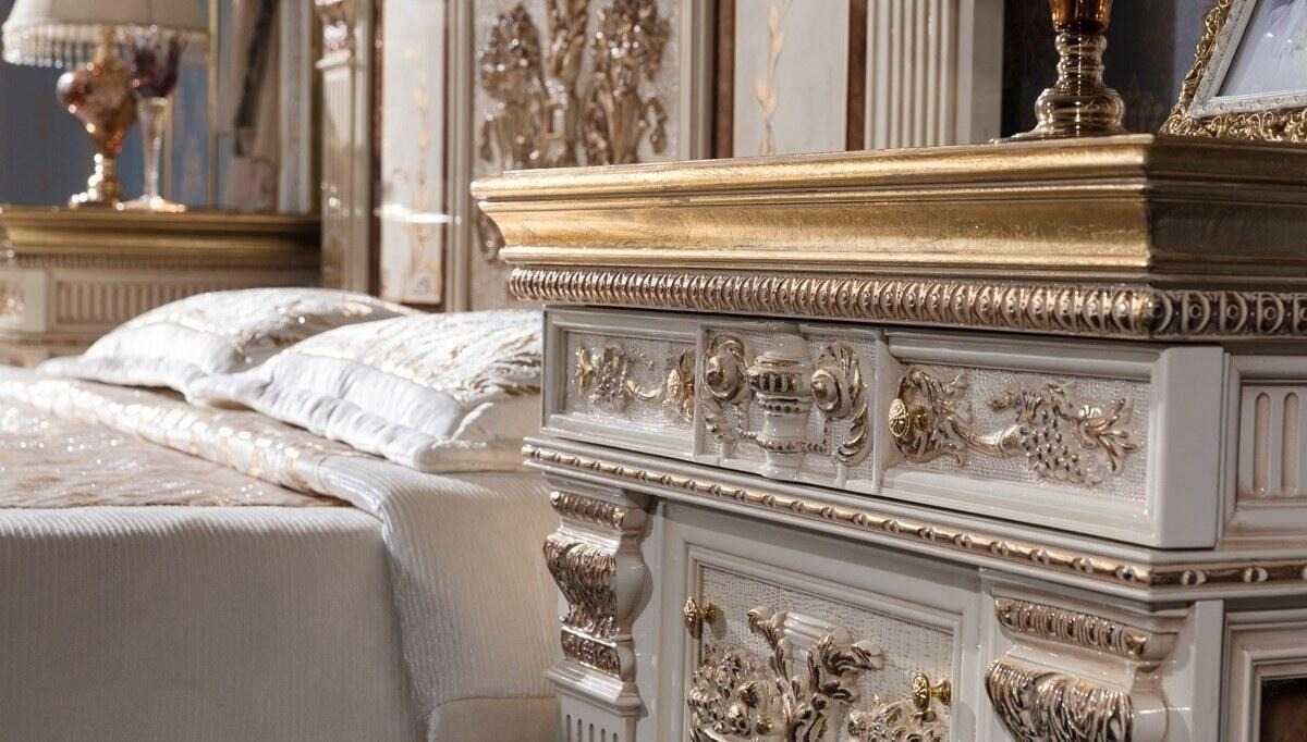 Luxurious Victorian Bedroom Set With Heavy Carved Headboard Footboard And Premium Wardrobe