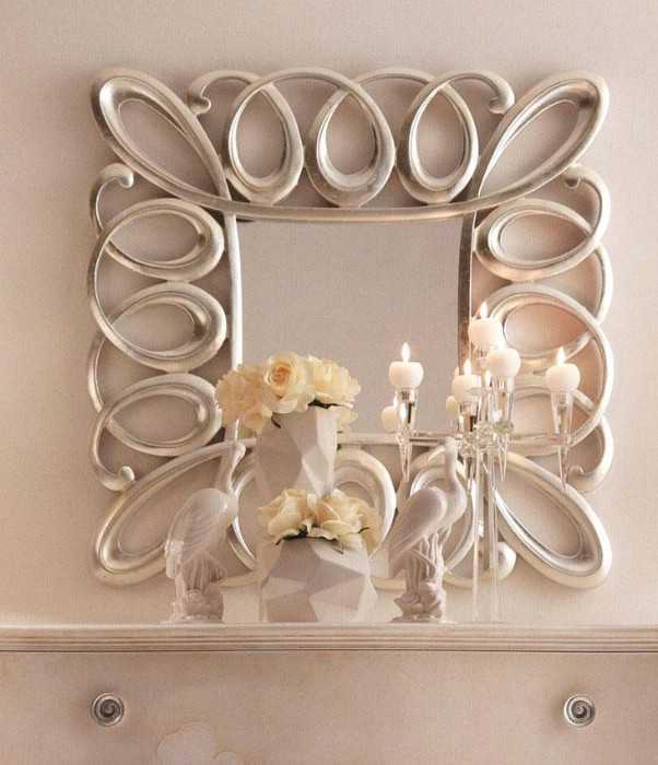 Luxury Italian Bedroom Furniture in Silver with Royal Design Elements