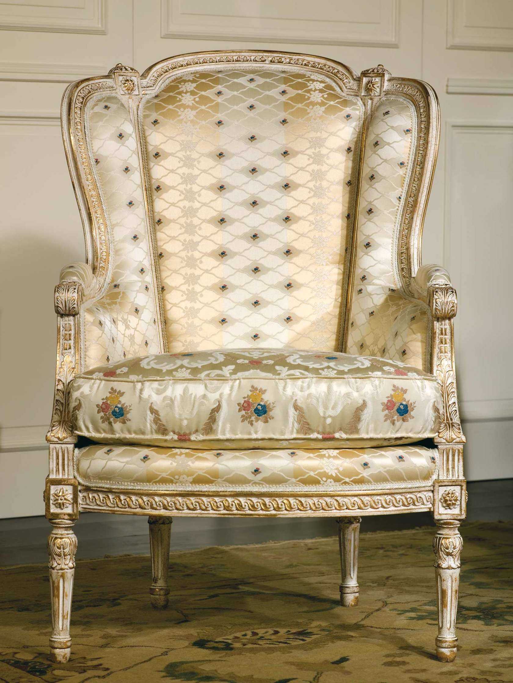 Luxury Neoclassical Living Room Set  Antique Finish