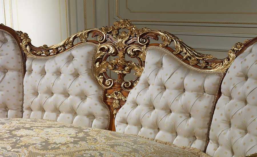 Italian Style Carved Sofa Set 