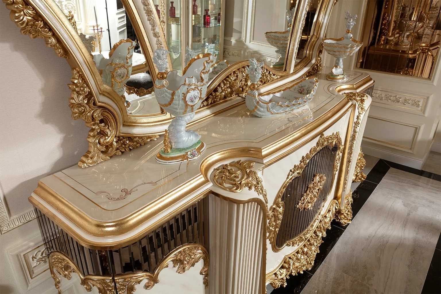 Majestic Gold Carved Luxury Console Table with Handcrafted Baroque Detailing and Gloss Finish