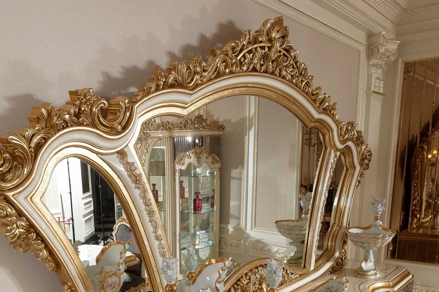 Majestic Gold Carved Luxury Console Table with Handcrafted Baroque Detailing and Gloss Finish