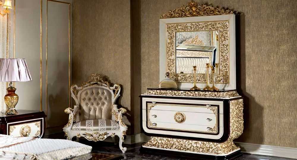Masterpiece Royal Carved Bedroom Set – Luxurious Velvet Bed with Hand-Gilded Wood Accents