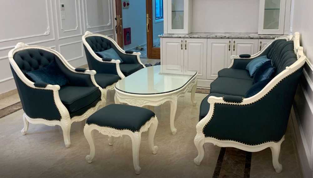 Neoclassical Cream Sofa Set – Antique-Inspired Look