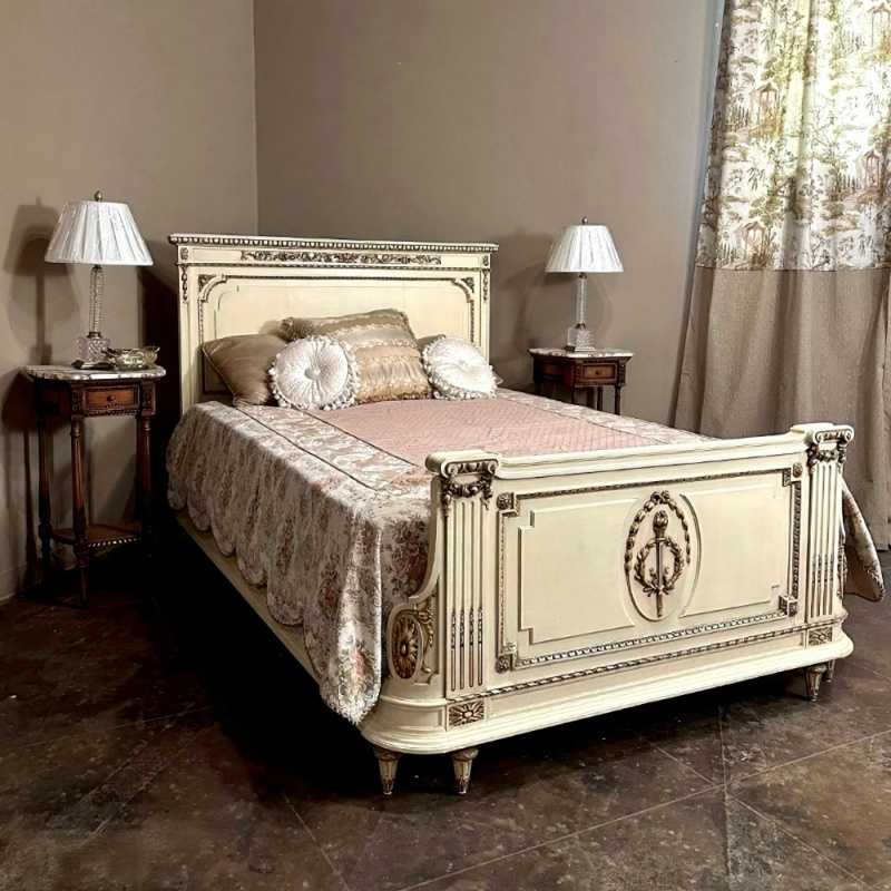 Italian Antique Neoclassical Heritage Bed 