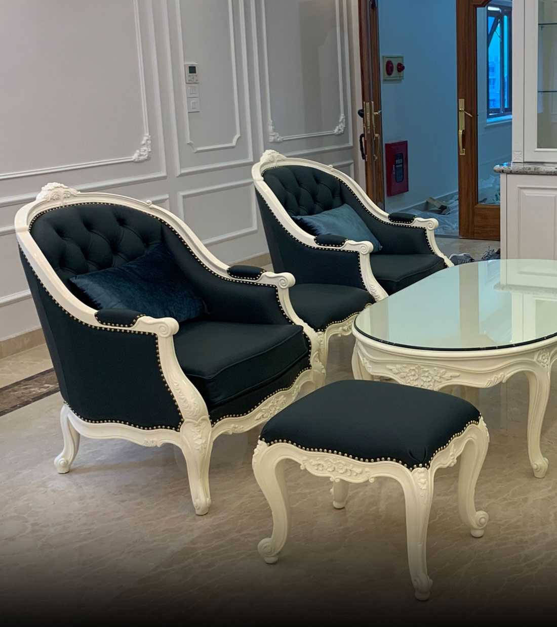 Neoclassical Cream Sofa Set – Antique-Inspired Look